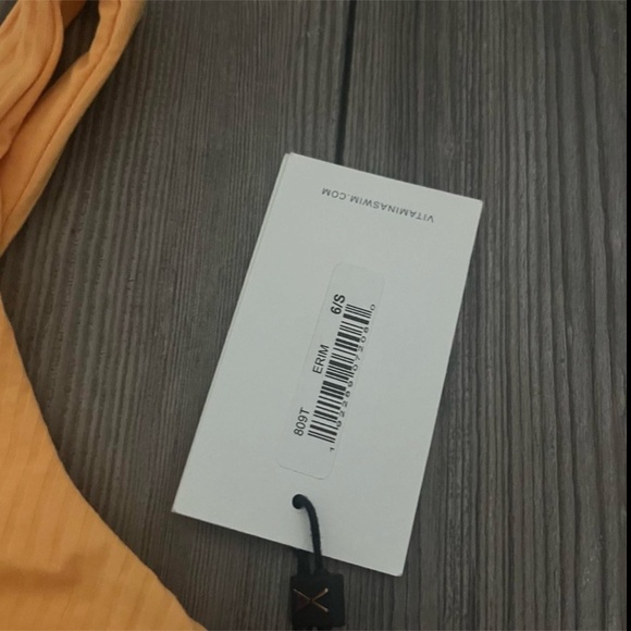 Vitamin A bathing suit - Picture 4 of 4